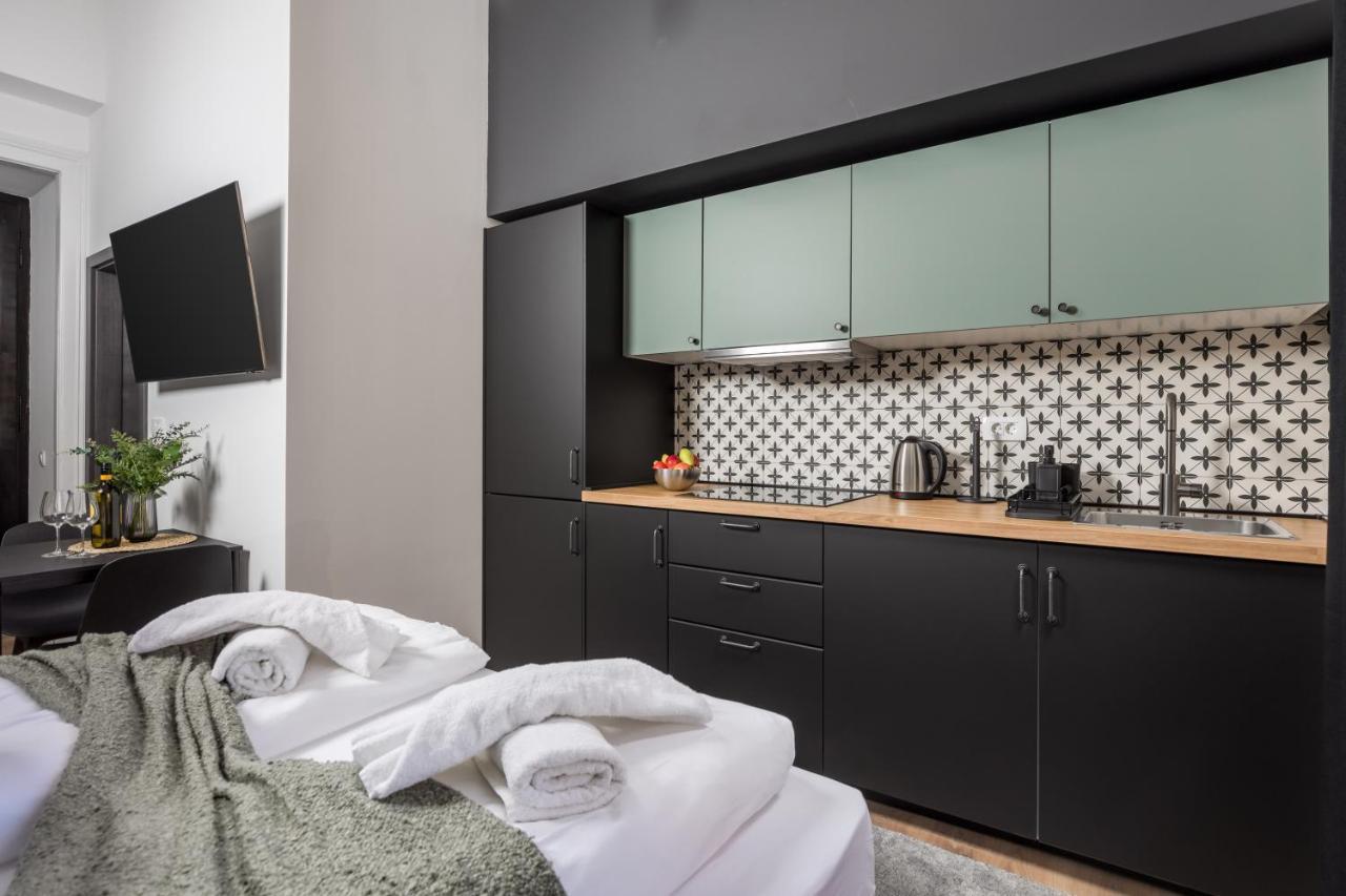 Apartments & Rooms One World غييكا المظهر الخارجي الصورة