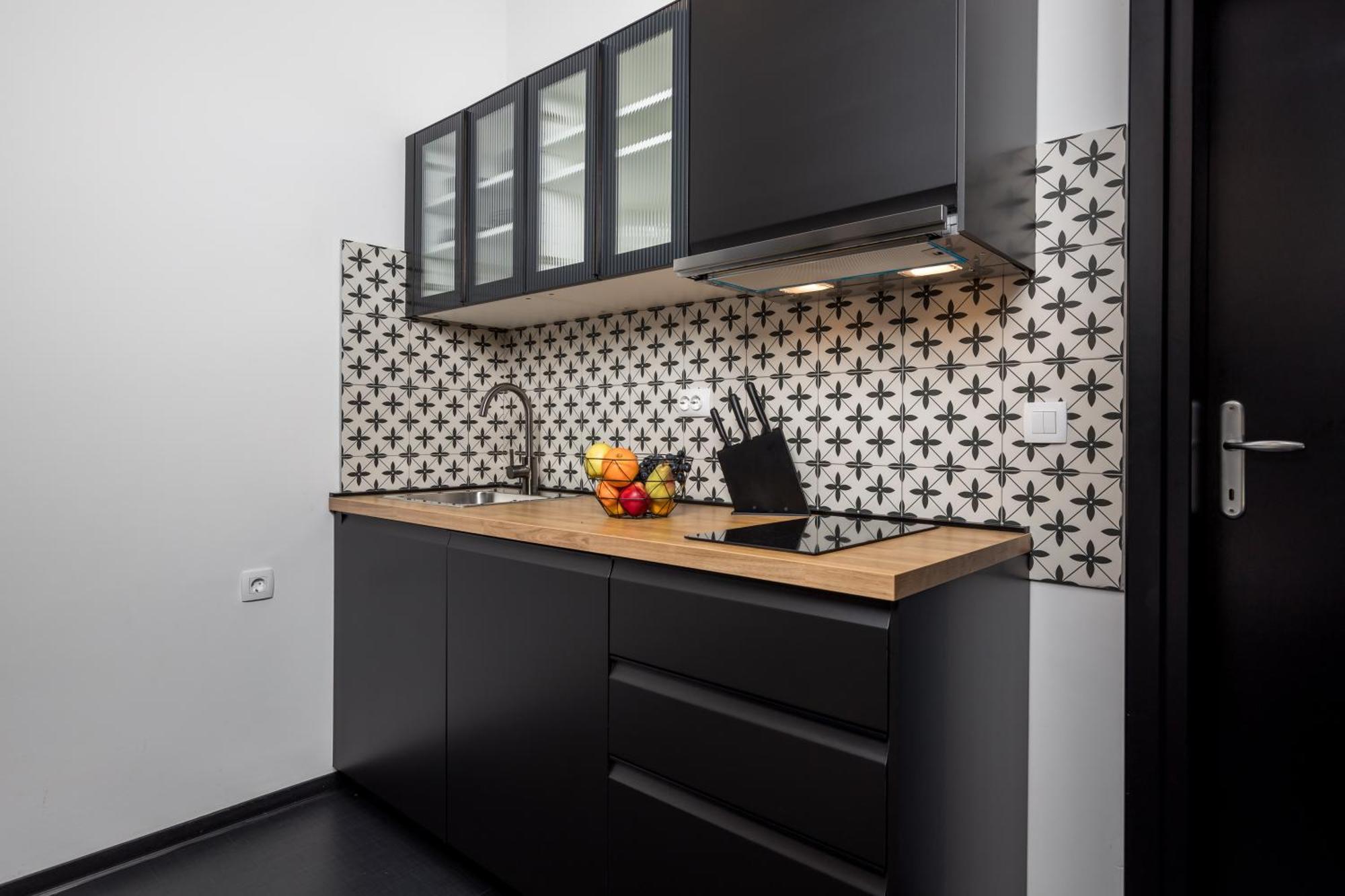 Apartments & Rooms One World غييكا المظهر الخارجي الصورة